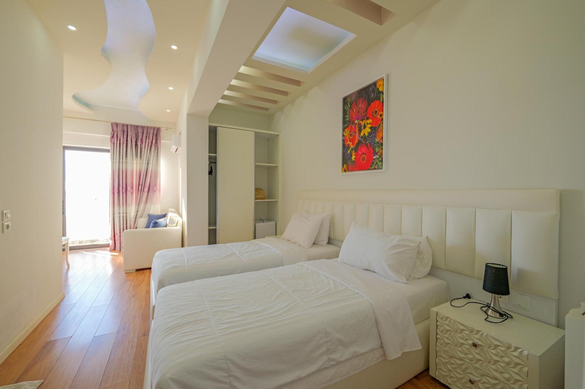 Hotel Iliria Sarandë Exterior foto