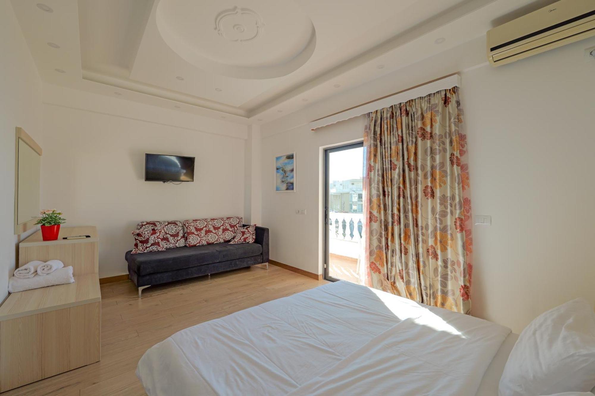 Hotel Iliria Sarandë Exterior foto