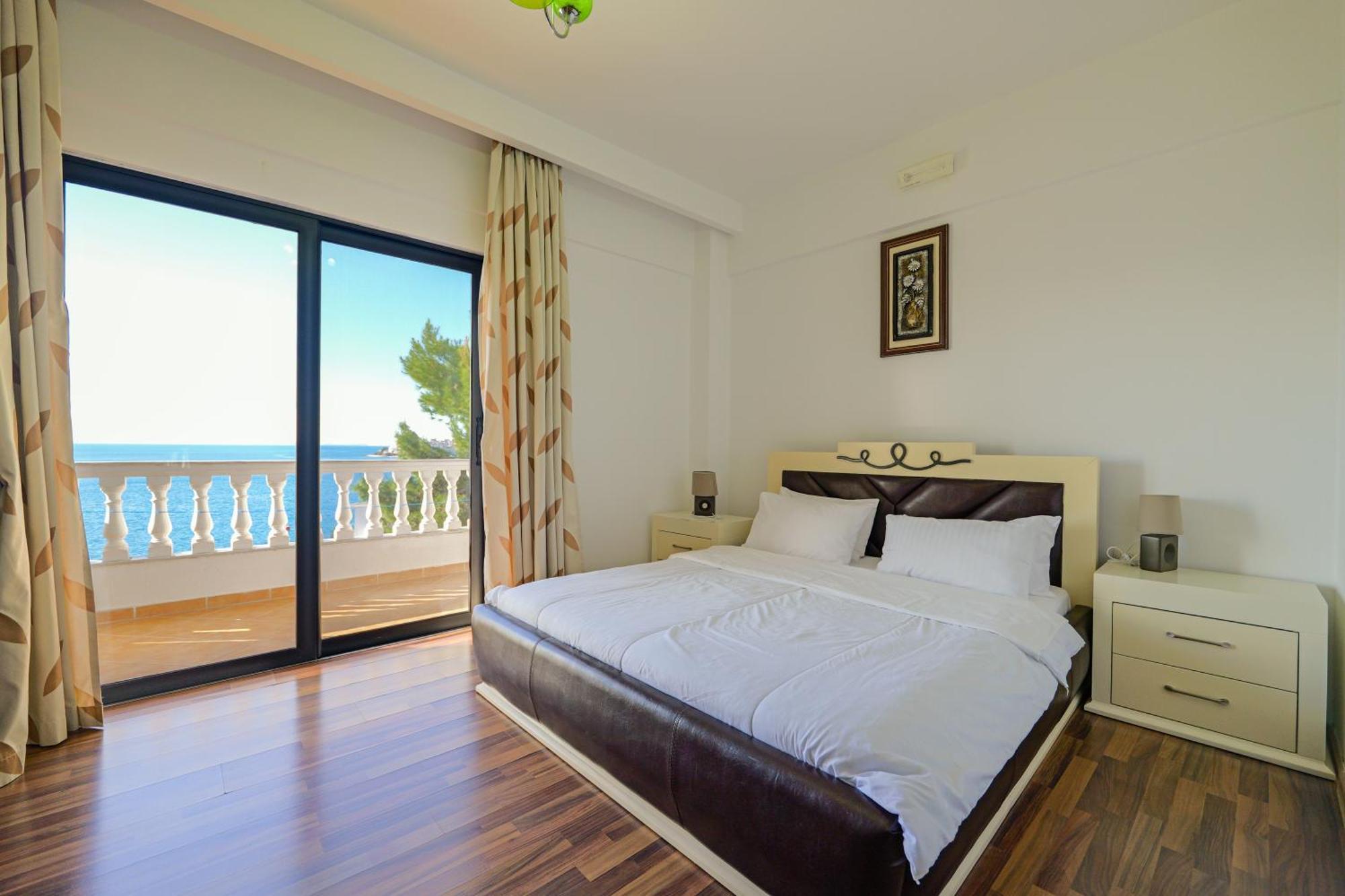 Hotel Iliria Sarandë Exterior foto