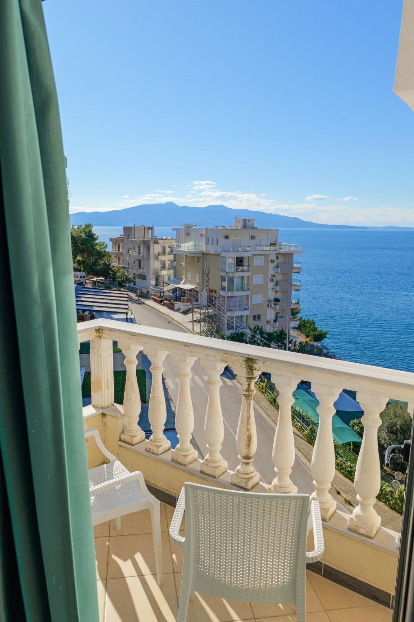 Hotel Iliria Sarandë Exterior foto