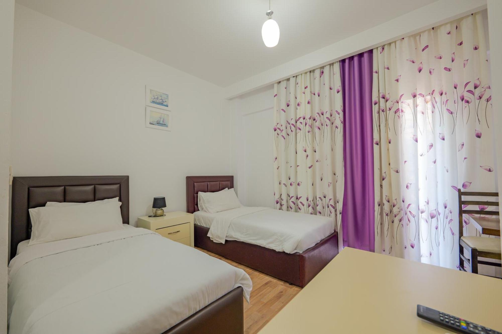 Hotel Iliria Sarandë Exterior foto