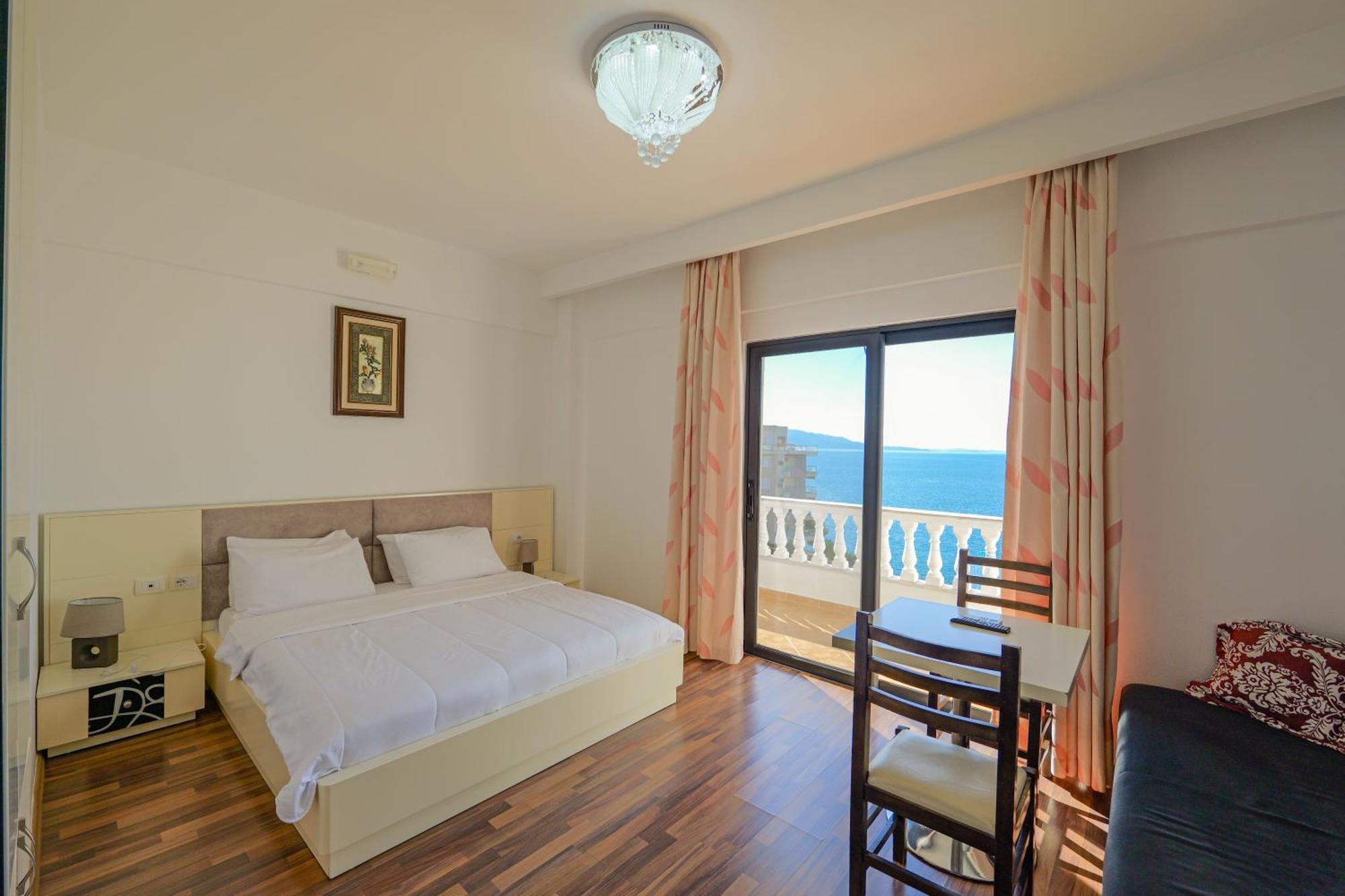 Hotel Iliria Sarandë Exterior foto