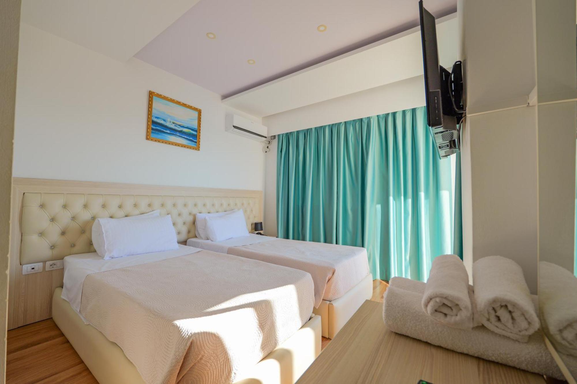 Hotel Iliria Sarandë Exterior foto