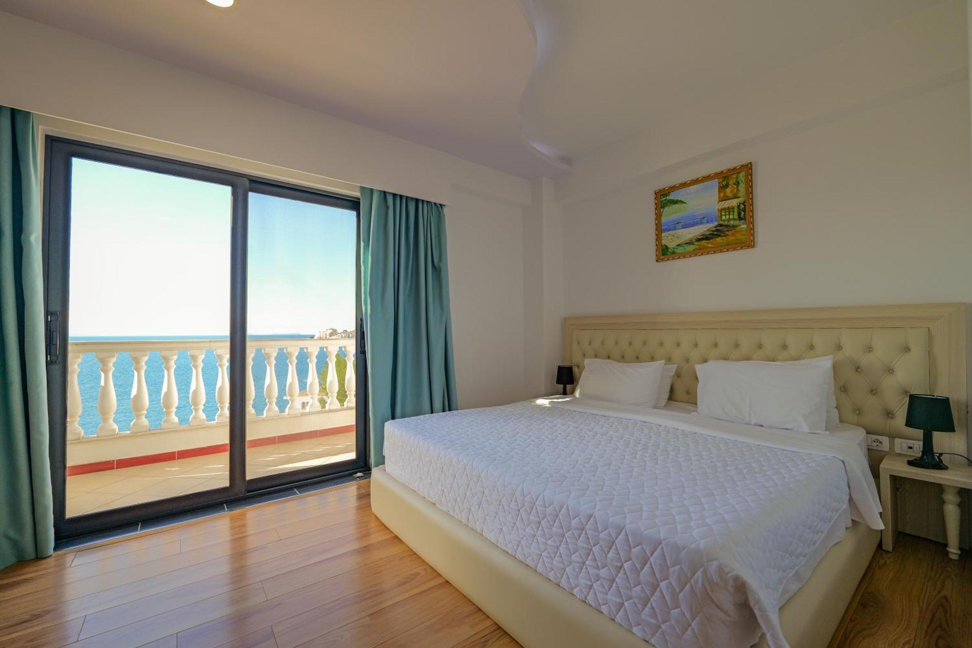 Hotel Iliria Sarandë Exterior foto