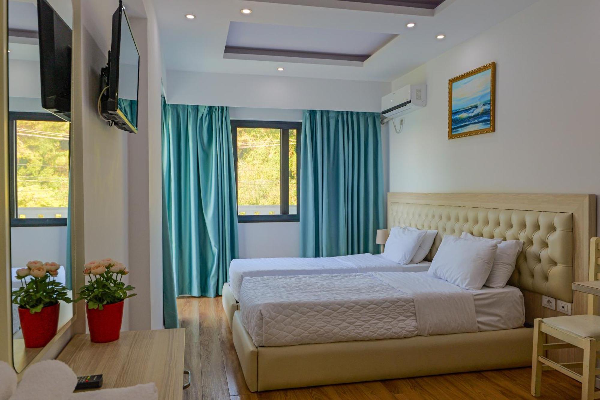 Hotel Iliria Sarandë Exterior foto