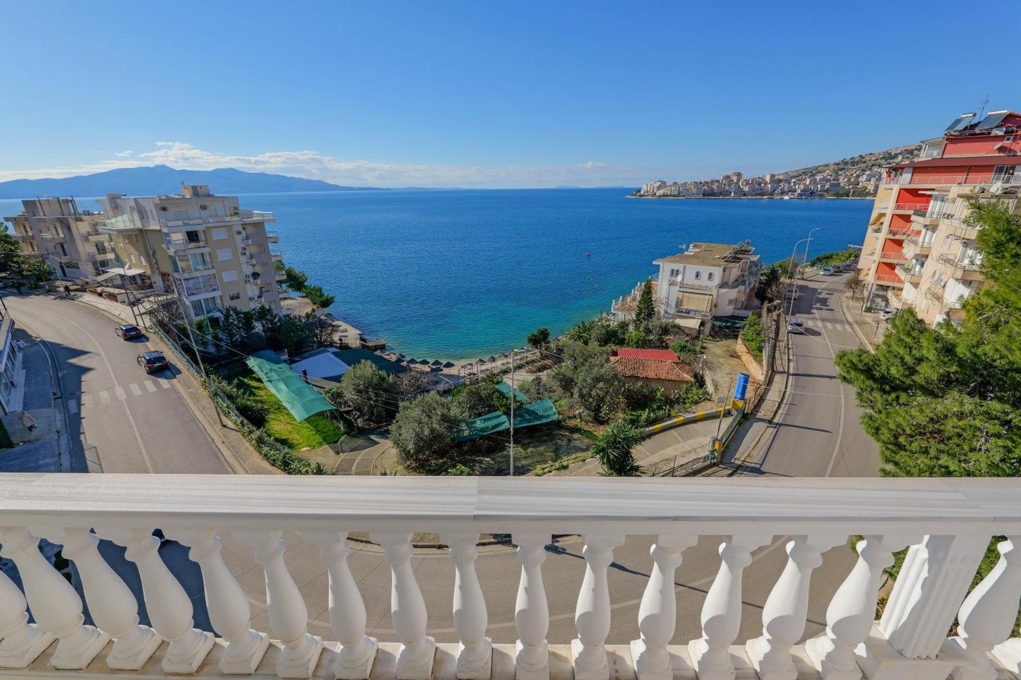 Hotel Iliria Sarandë Exterior foto