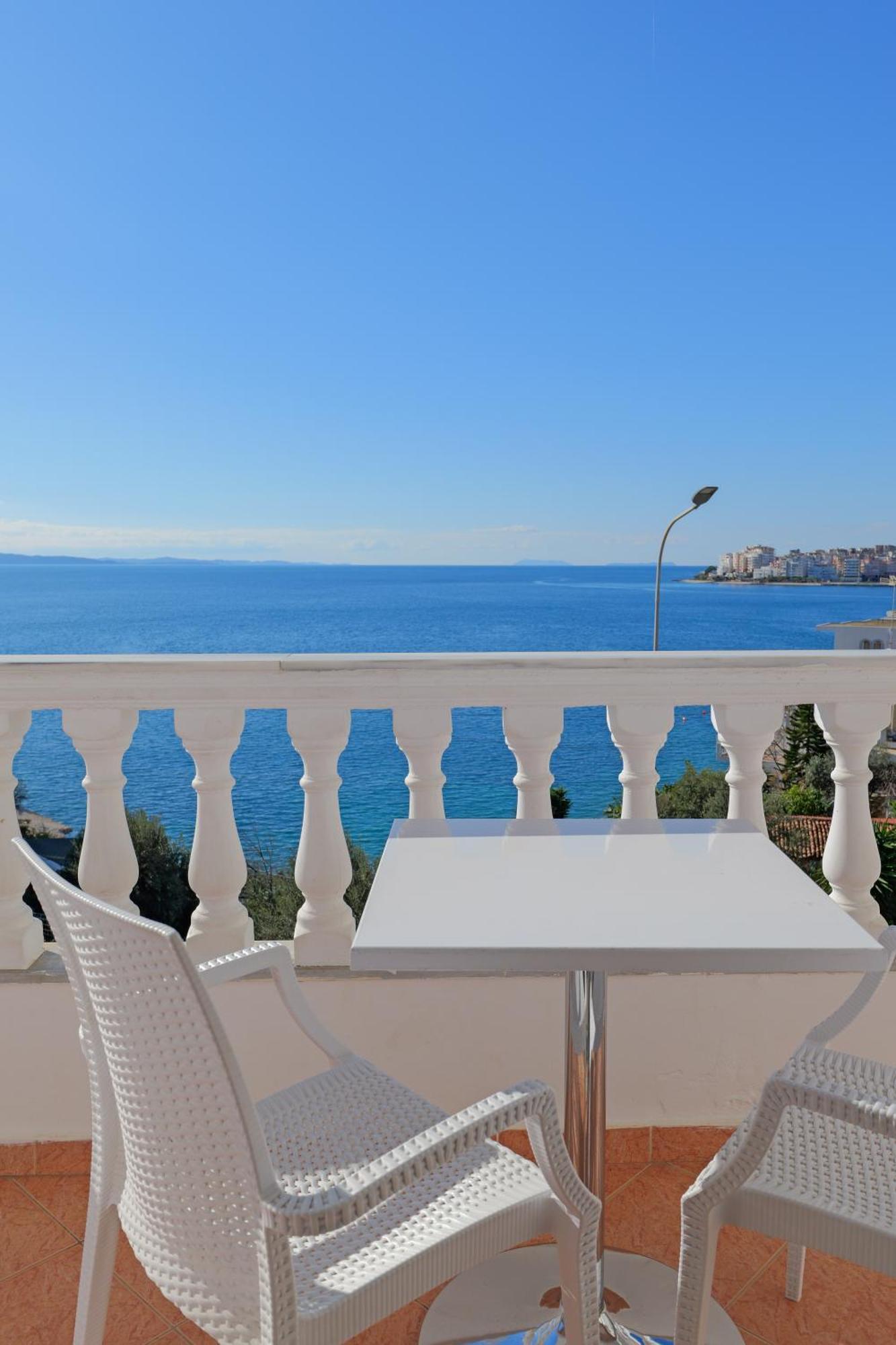 Hotel Iliria Sarandë Exterior foto